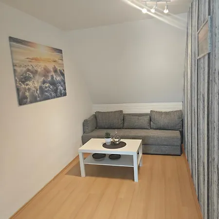 Work And 80 Qm 5 Betten 2 Schlafzimmer,neu * Eschweiler