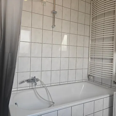 Work And 80 Qm 5 Betten 2 Schlafzimmer,neu Eschweiler