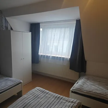 Work And 80 Qm 5 Betten 2 Schlafzimmer,neu Apartamento Eschweiler