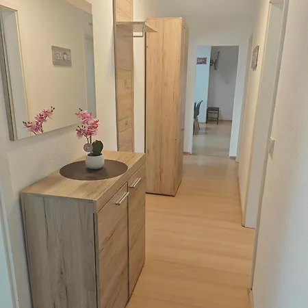 Work And 80 Qm 5 Betten 2 Schlafzimmer,neu Lejlighed