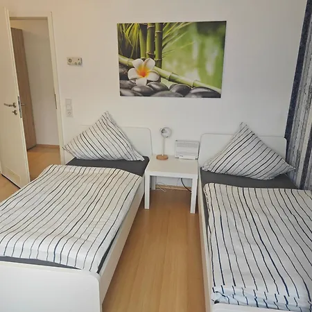 Work And 80 Qm 5 Betten 2 Schlafzimmer,neu Apartamento *