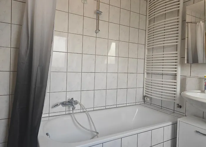 Work And 80 Qm 5 Betten 2 Schlafzimmer,neu Eschweiler