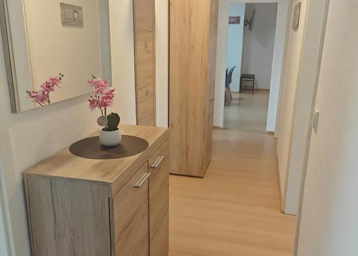 Work And 80 Qm 5 Betten 2 Schlafzimmer,neu Lägenhet